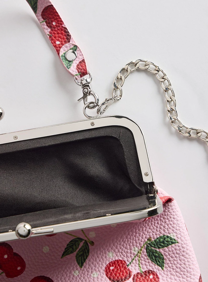 Kisslock Wristlet