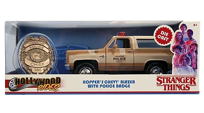 Model Car - 1:24 Stranger Things Chevy 1980 Blazer with Badge