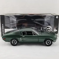 Model Car - 1:18 Bullitt Steve Mcqueen Ford 1968 Mustang Green Light