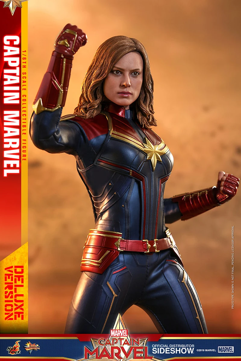 Figure Marvel - Captain Marvel (Deluxe Version) - Sixth Scale (HT)