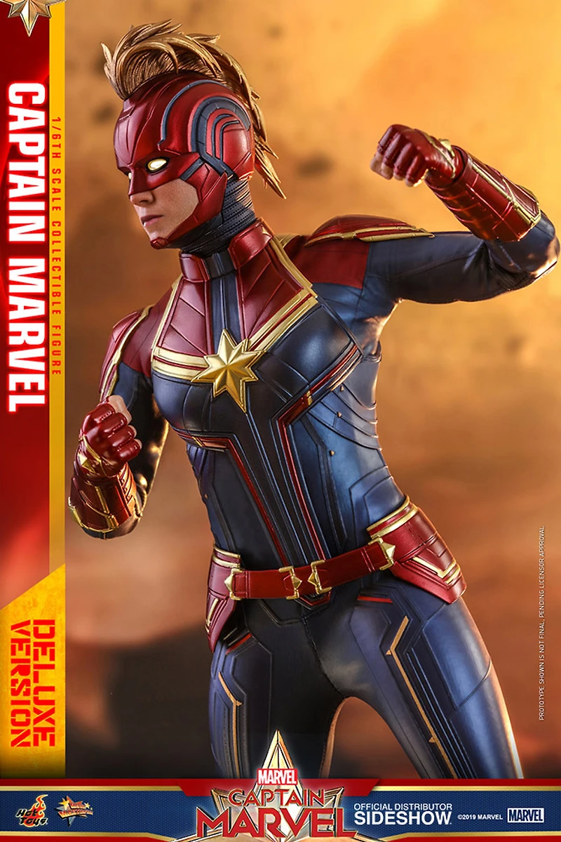Figure Marvel - Captain Marvel (Deluxe Version) - Sixth Scale (HT)