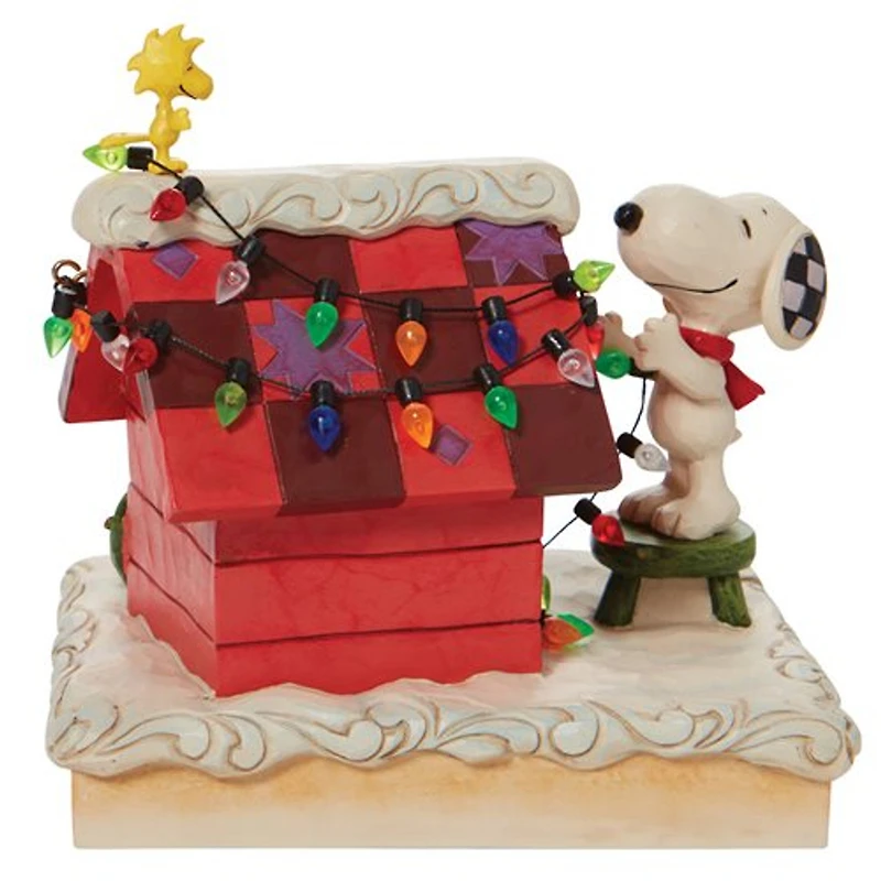 Disney - Snoopy with Woodstock Decorating Doghouses "Peanuts" (Jim Shore)