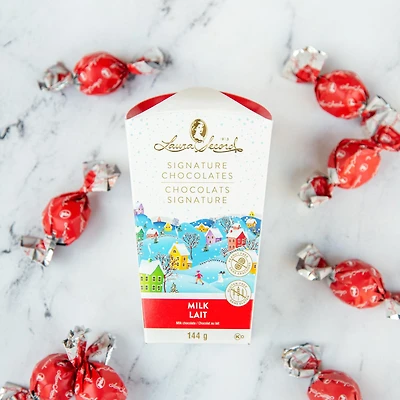 Holiday Signature Vase 144 g - Milk Chocolate [93365]