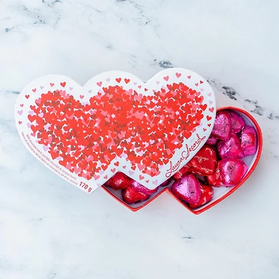 Box of Milk Chocolates Hearts and Caramel Hearts 170 g [86533]