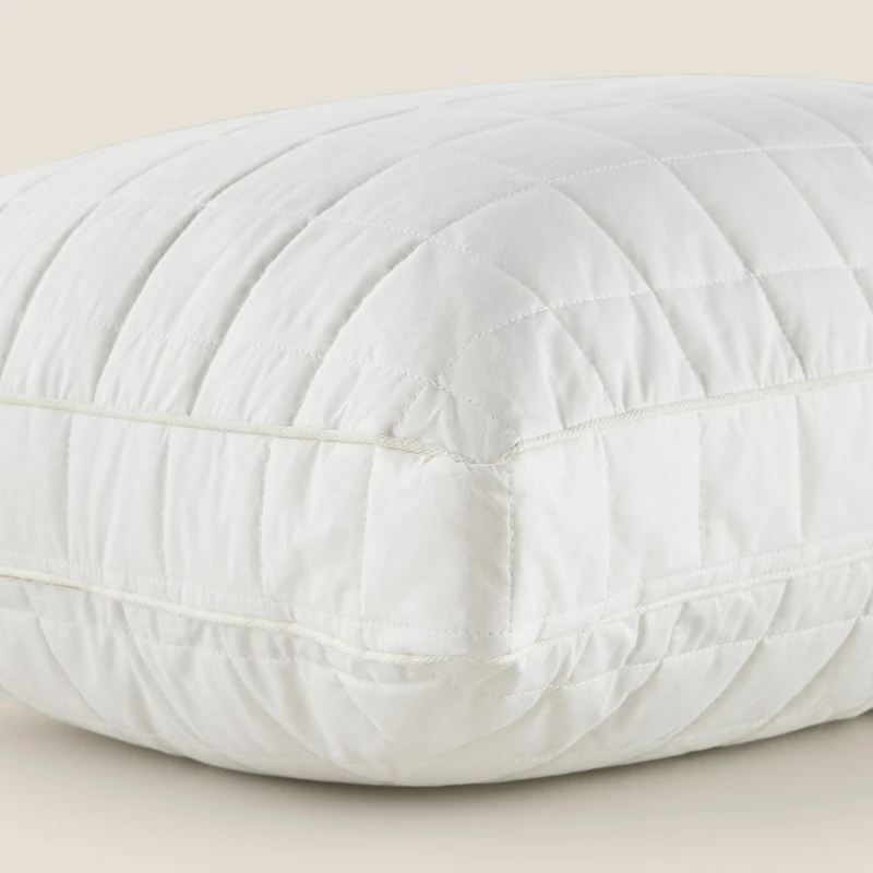 Wool Surround Pillow