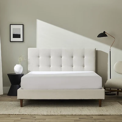 Silk & Snow Grid Tufted Upholstered Bed