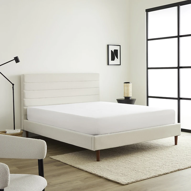 Silk & Snow Horizontal Tufted Bed