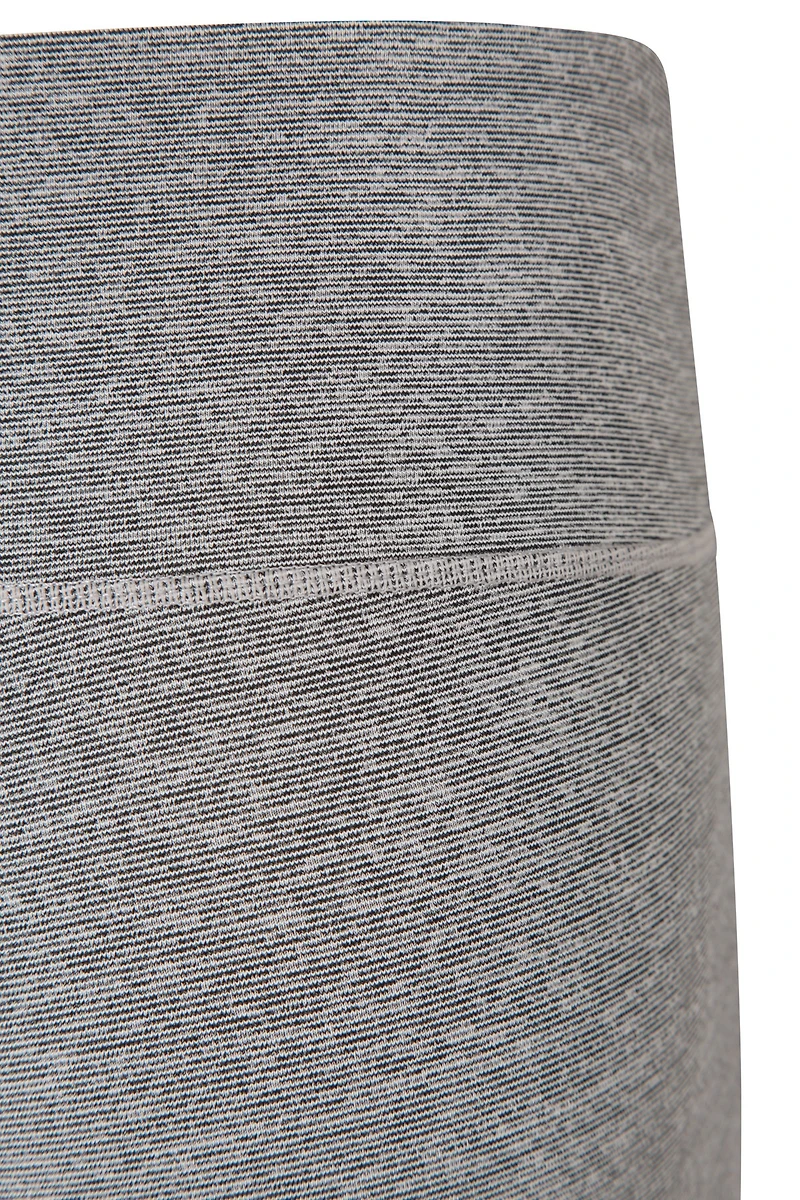 Move and Flow Womens Capri Leggings