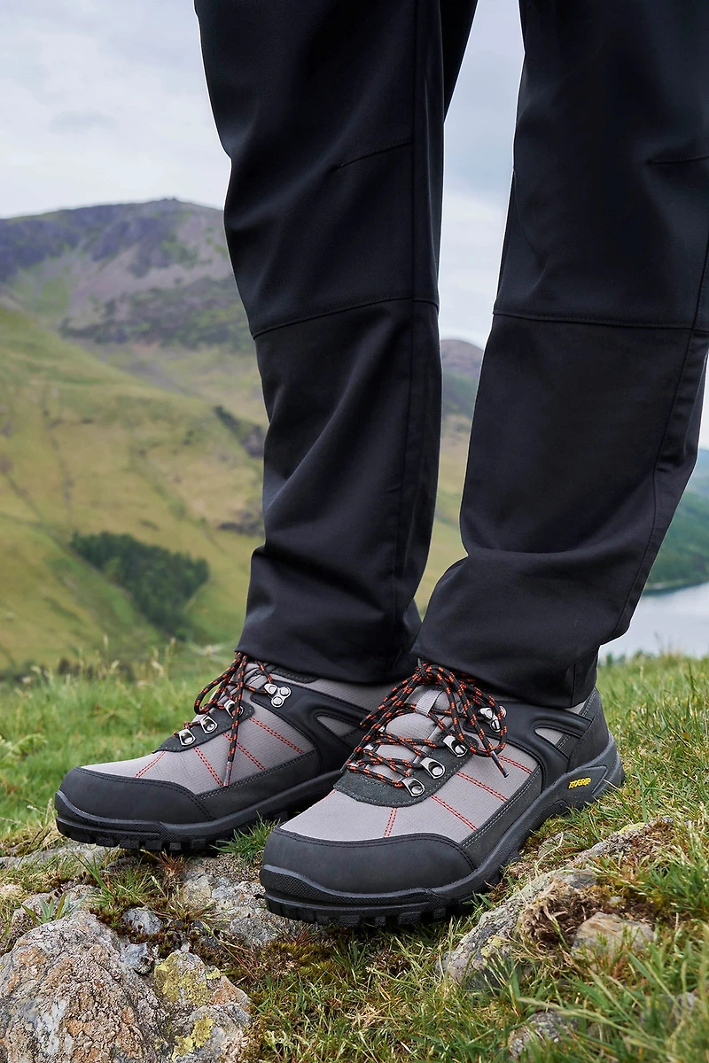 Extreme Storm Mens IsoGrip Hiking Shoes