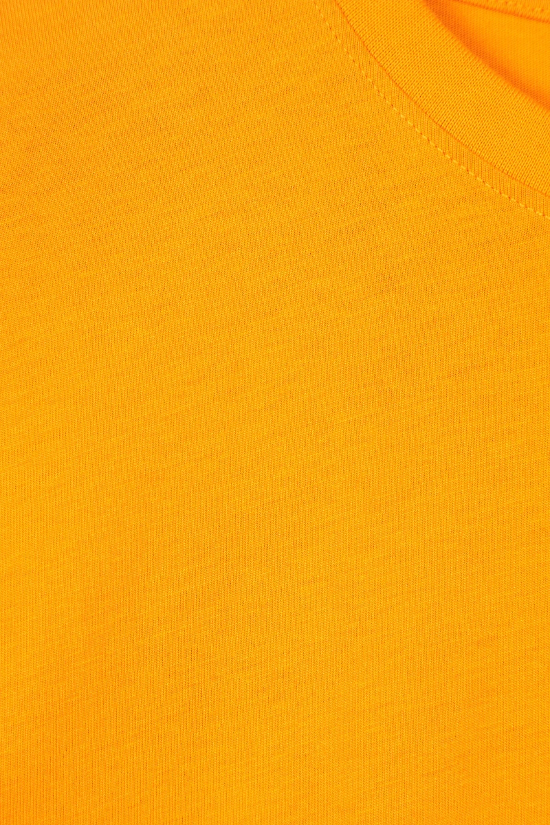 Adventure Awaits Graphic Short Sleeve T-Shirt