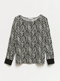 Petite Relaxed Fit Long Sleeved Top