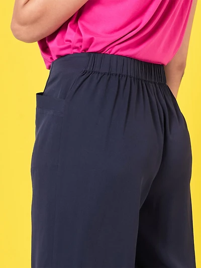 Tonia Cropped Wide Leg Pants in Navy