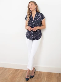 Relaxed Back Button Blouse in Navy/Floral