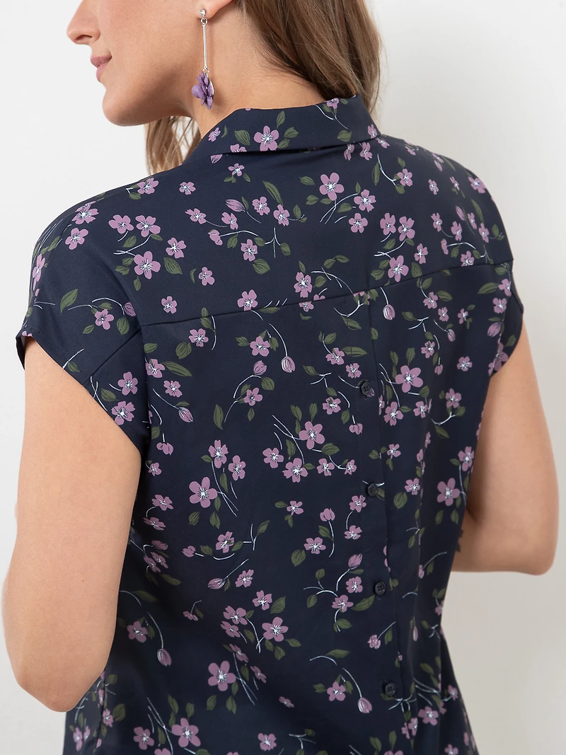 Relaxed Back Button Blouse in Navy/Floral