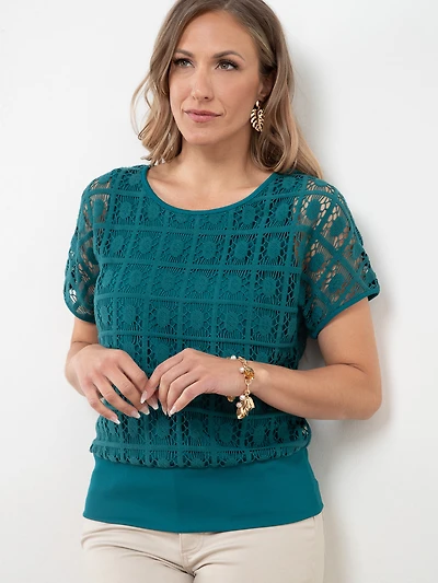 Short Sleeve Crochet Layered Top in Peacock