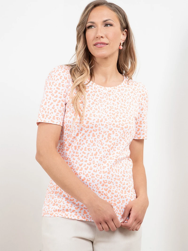 Short Sleeve Knit Gathered T-Shirt in Coral Animal