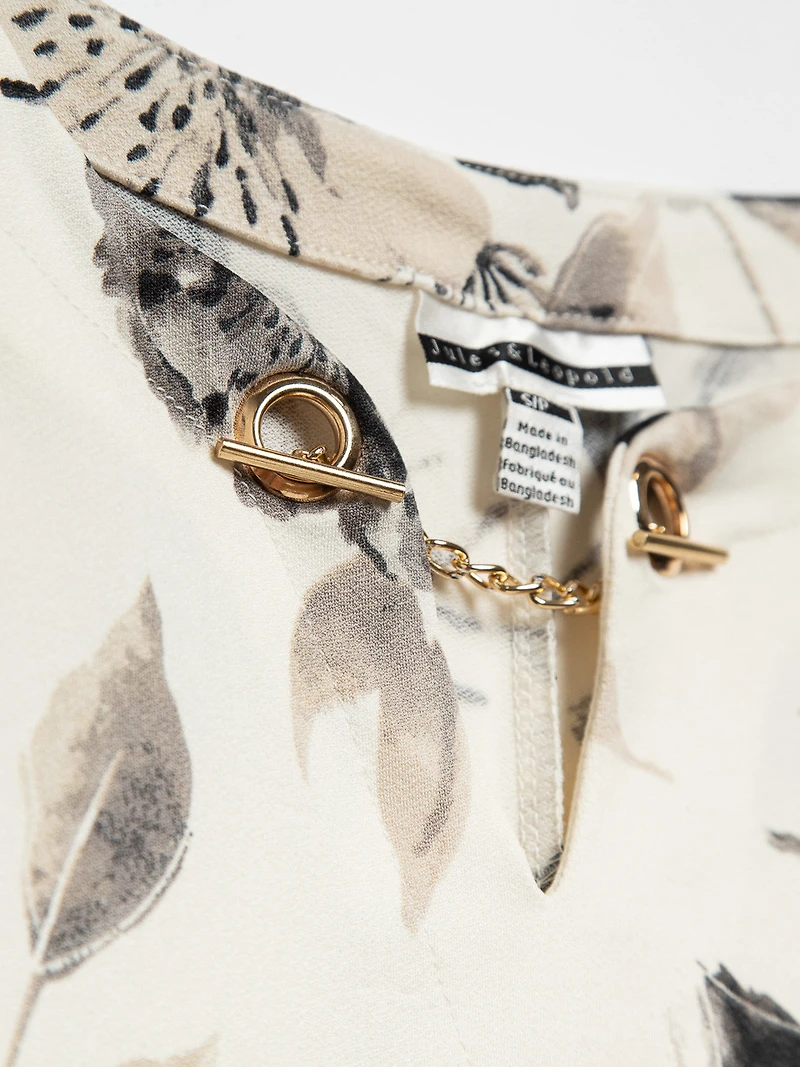 Chain Detail Crepe Knit Top by Jules & Leopold in Neutral/Floral