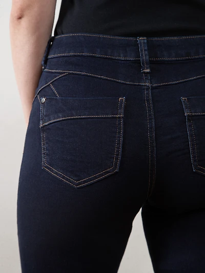 Lilly Dark Wash Jean Capris