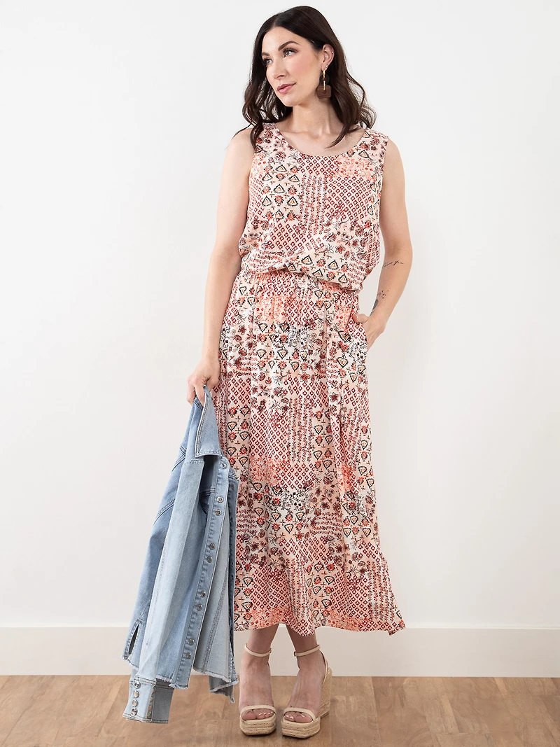 Sleeveless Linen Blend Blouse in Lipstick Print