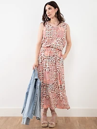 Sleeveless Linen Blend Blouse in Lipstick Print