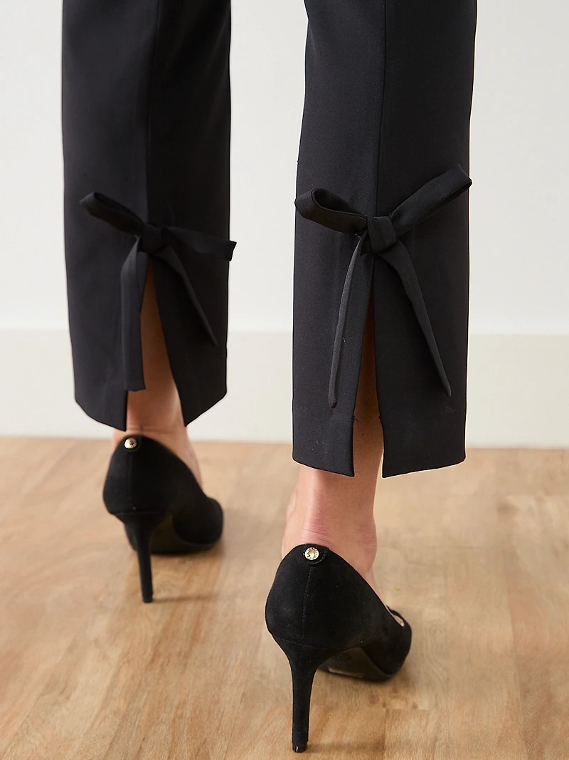 Leah Bow-Back Ankle Pant in Black