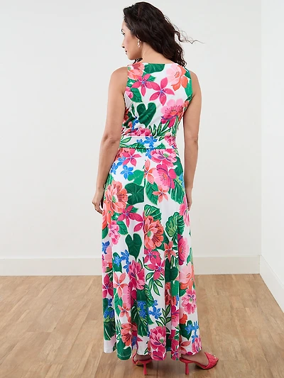 Petite Sleeveless Maxi Dress in Floral Print