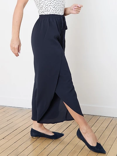 Petite Tulip Leg Pant in Crepe 4000009588