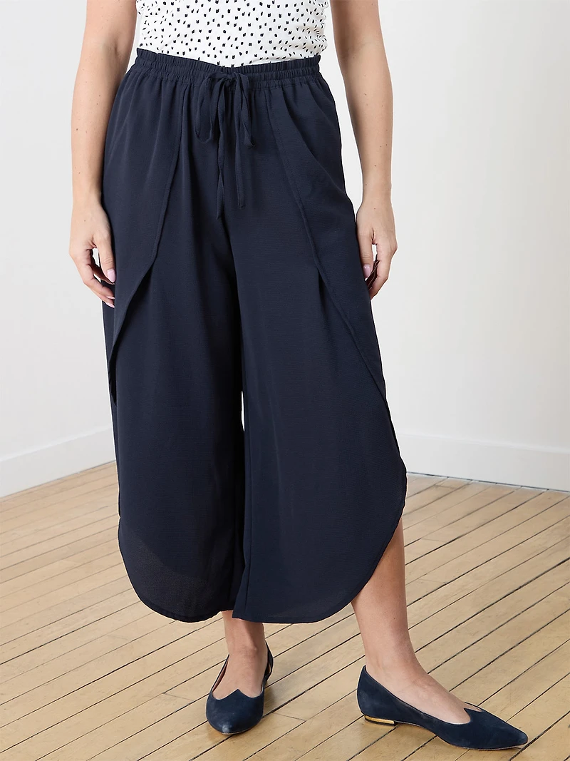 Petite Tulip Leg Pant in Crepe 4000009588