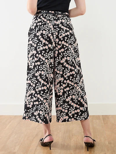 Wide Leg Pleated Crop Pant