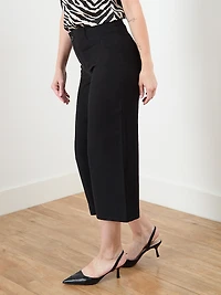 Haylie Wide Crop Pant in Black