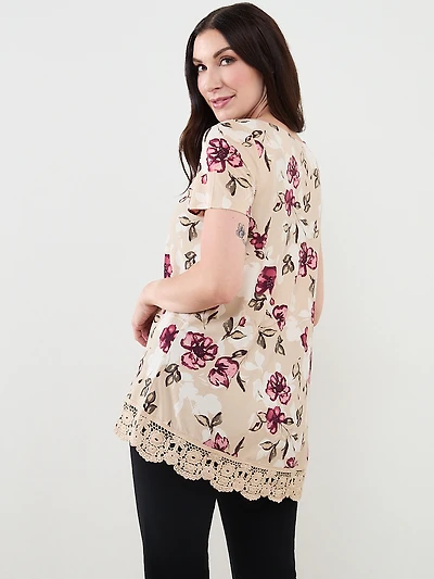 Short Sleeve Lipstick Floral Crochet Trim Top
