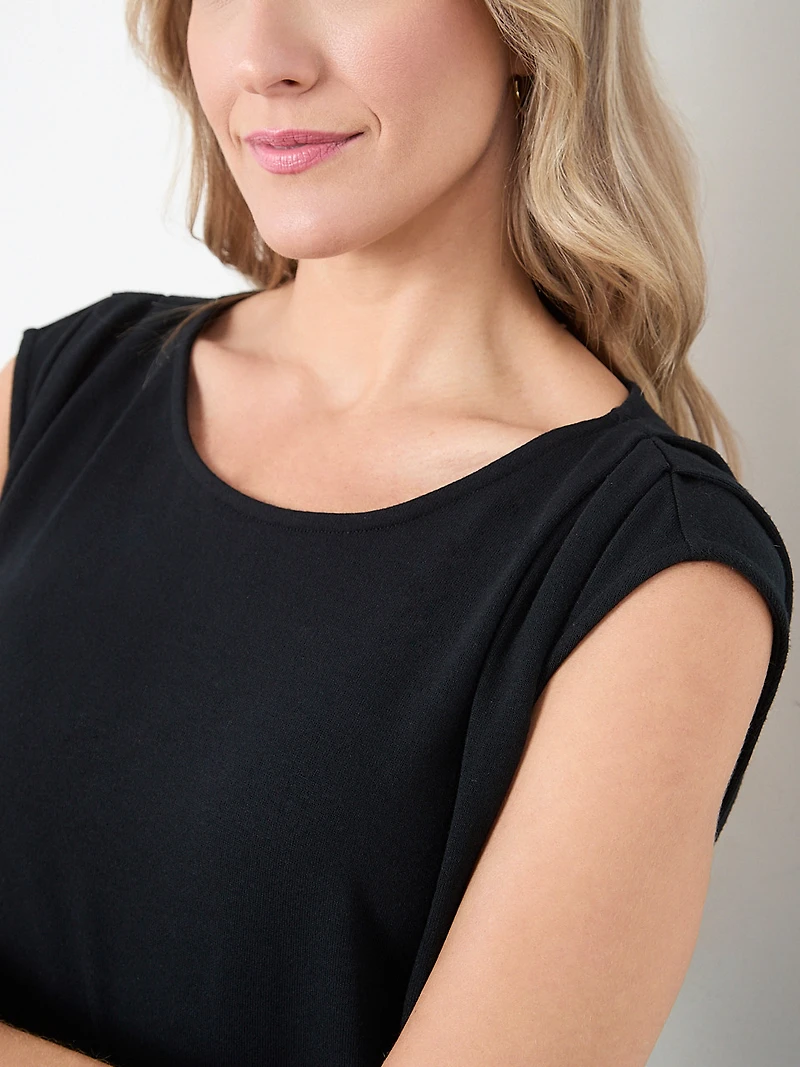 Sleeveless Lightweight Knit Banded Top