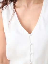 Petite Sleeveless V-Neck Button-Front Blouse