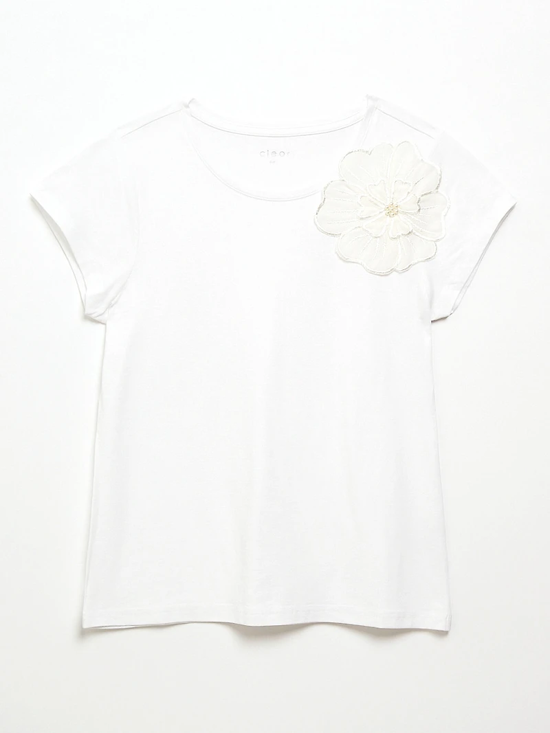White Short Sleeve Floral Applique Tee