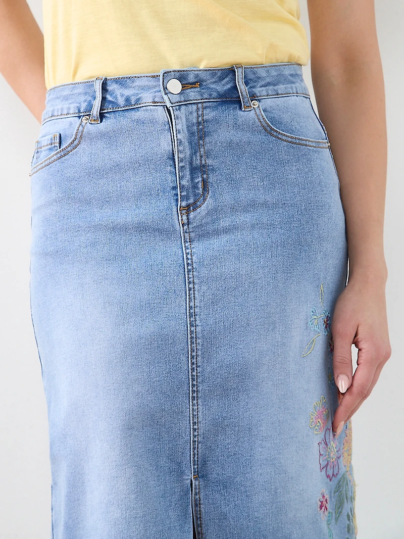 Embroidered Floral Denim Skirt in Light Wash
