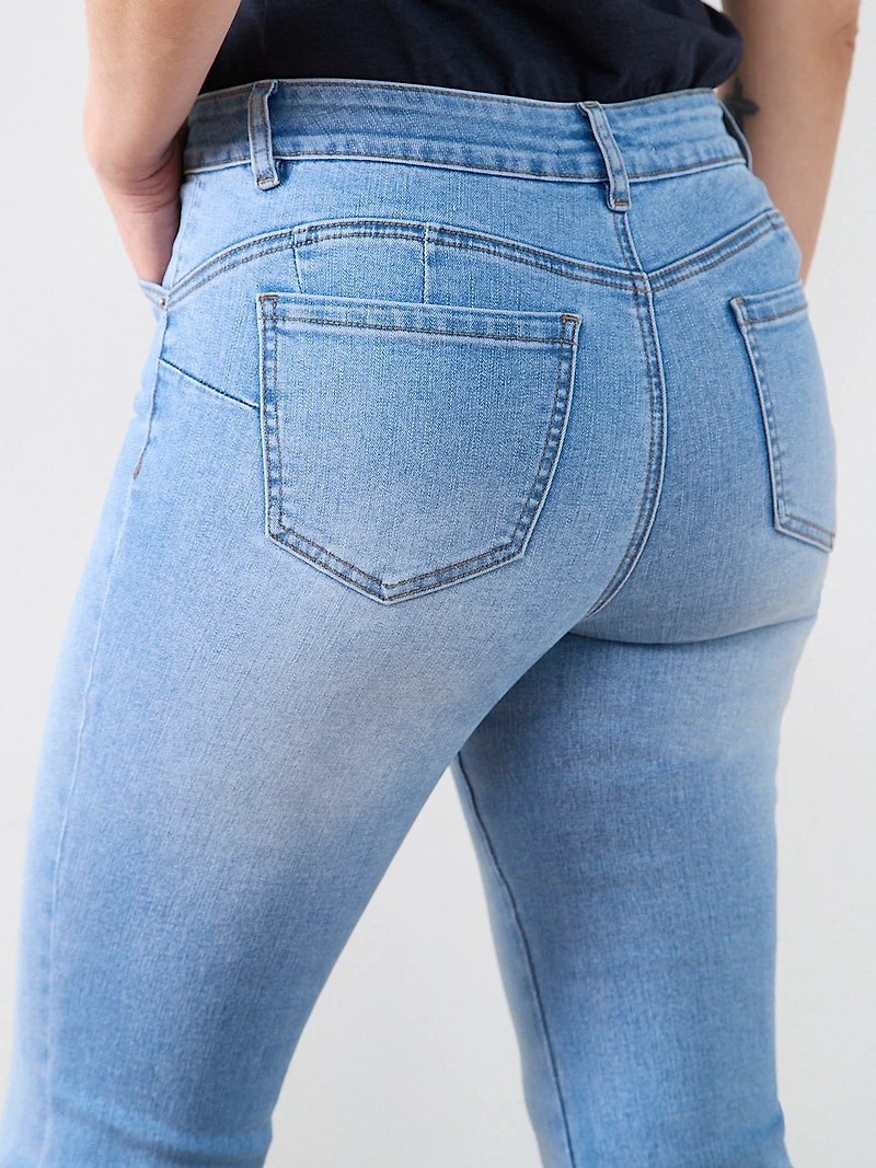 Kimberly Embroidered Ankle Denim Jean in Light Wash