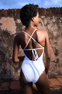 Isleña Knotty One Piece