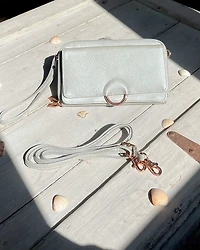 Aura Clutch