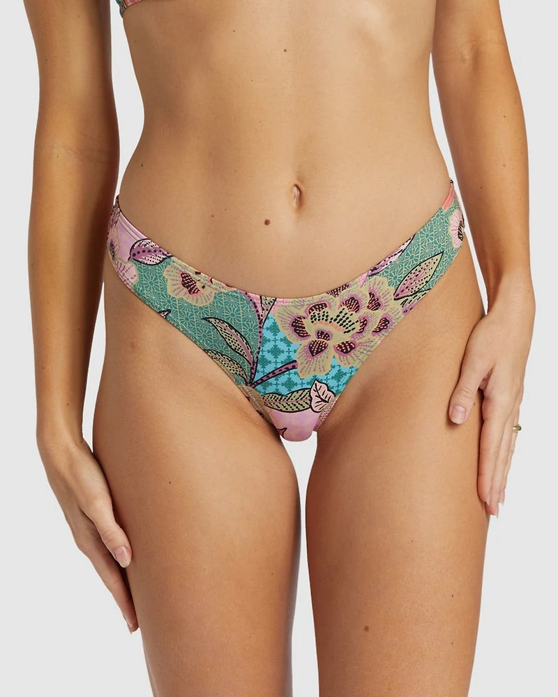 Visions Of Paradise Bottom