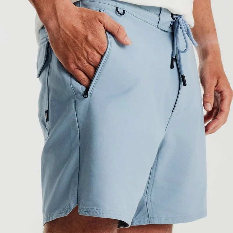 Layover Traveler Shorts 17"