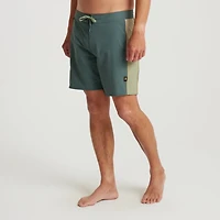 Passage 17" Classc Boardshorts