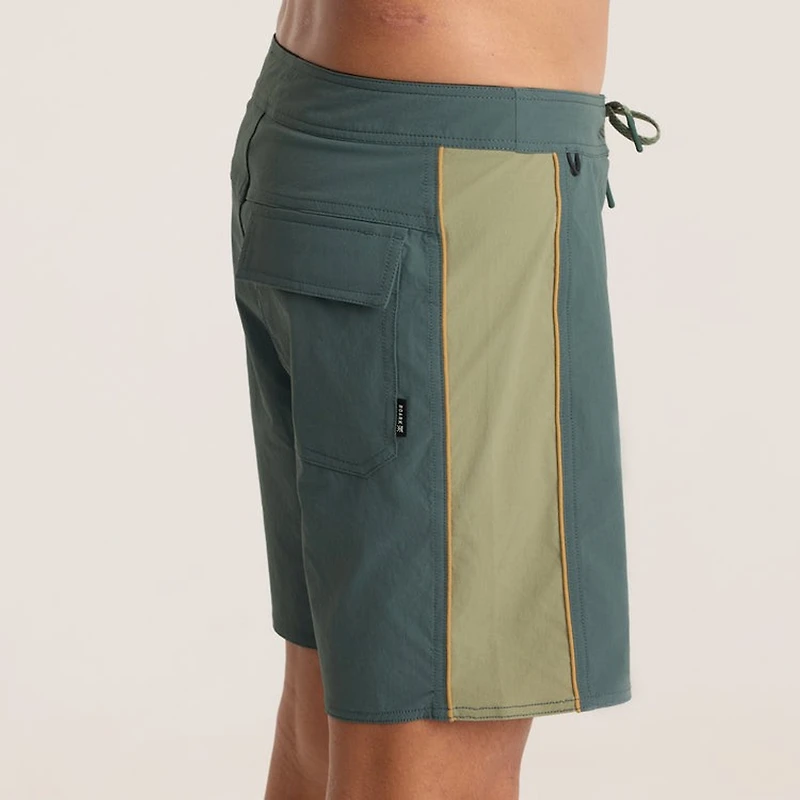 Passage 17" Classc Boardshorts