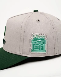 Familia Hat