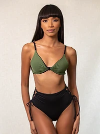 Ultra Knotty Top