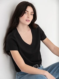 Relaxed V-Neck Tee Black