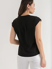 Linny Henley Extend Sleeve