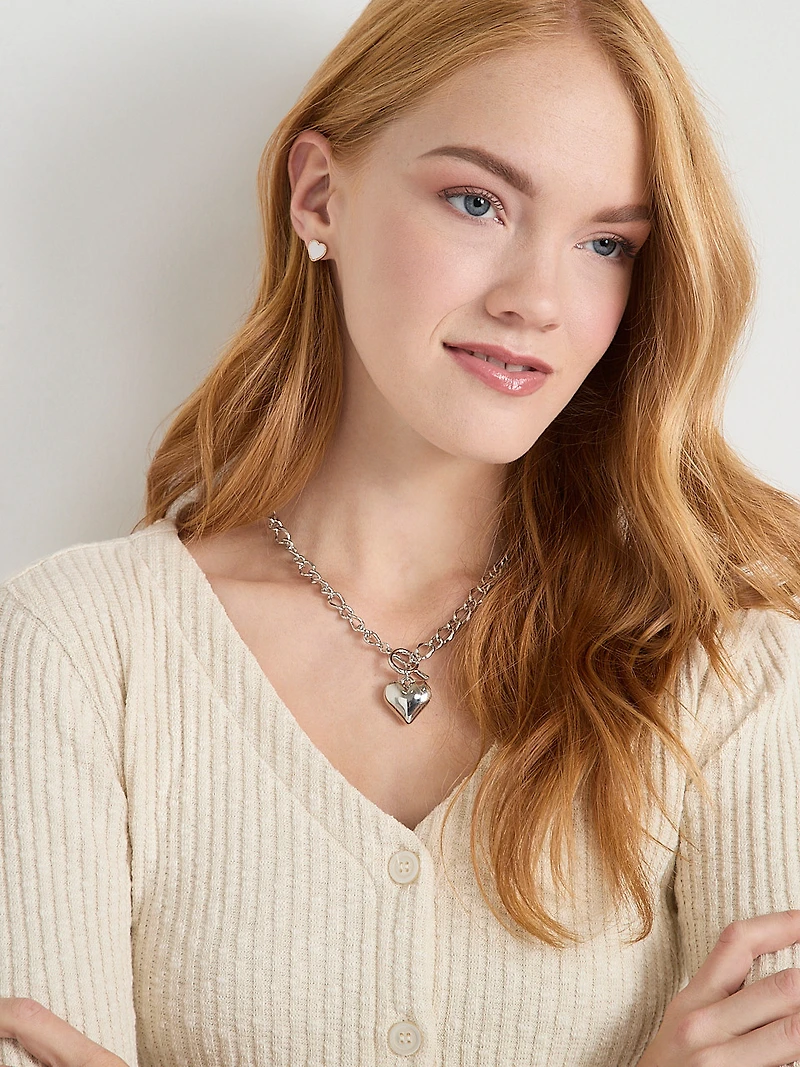 Short Chain with Heart Charm Necklace