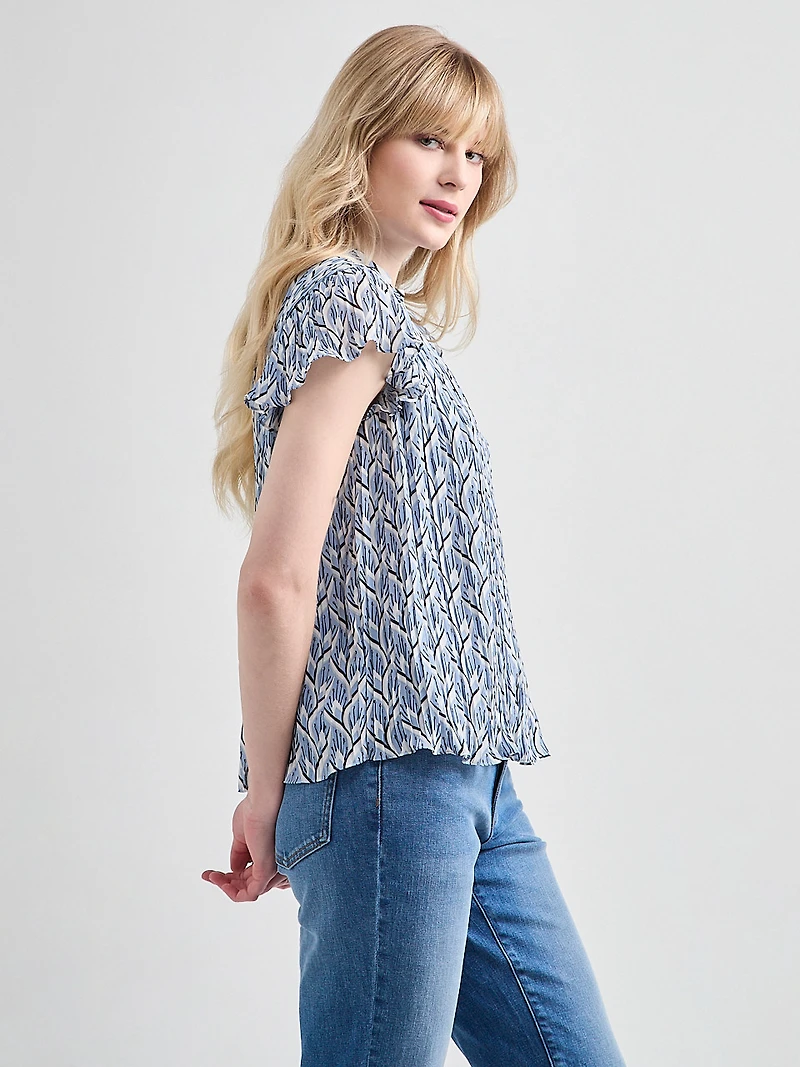 Flutter Sleeve Pleated Blouse