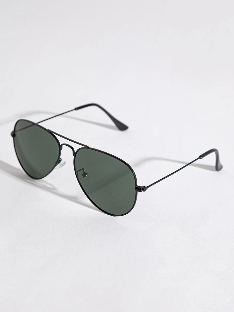 Black Aviator Frame and Green Lens Sunglasses with Case