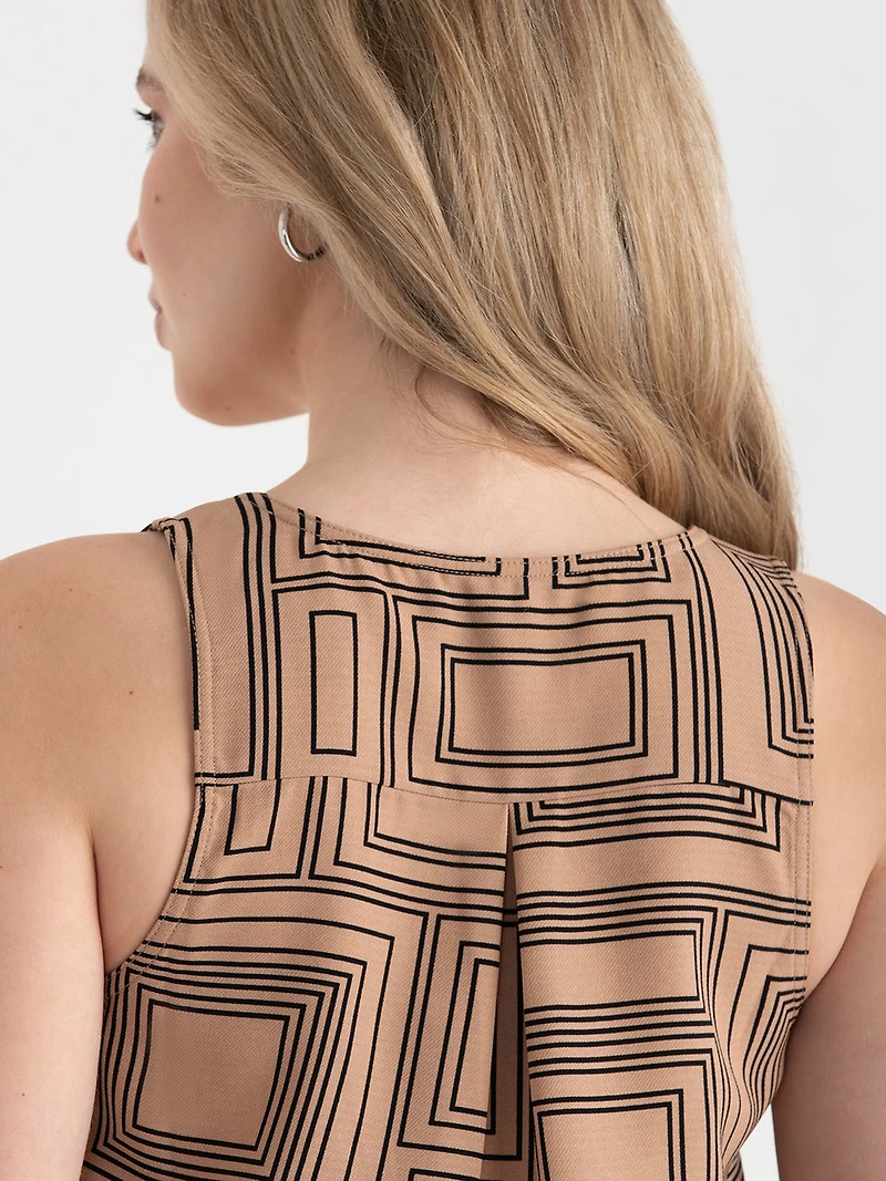 Lyla Textured Essential Print Tank Oversized Geo